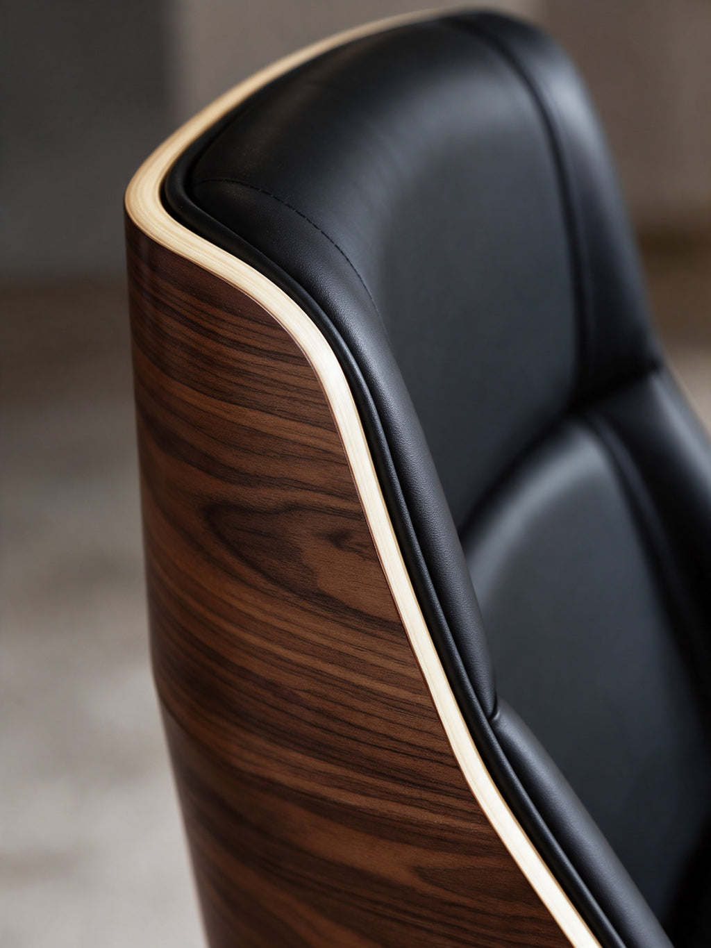 BOARD ROOM CHAIR - ARCO HIGH BACK