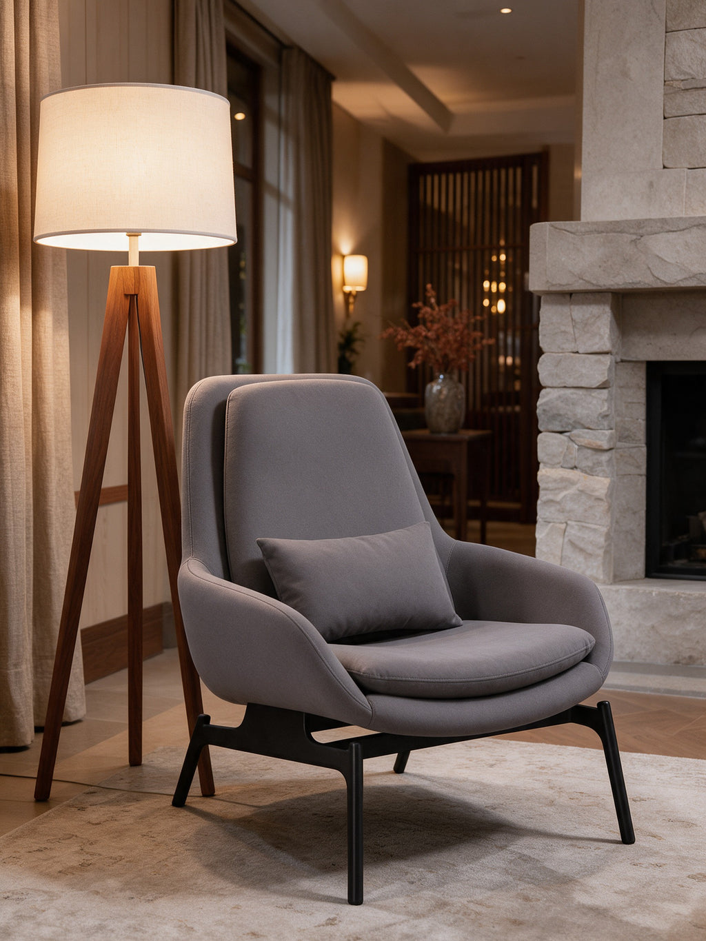 LOUNGE CHAIR - SLIDE