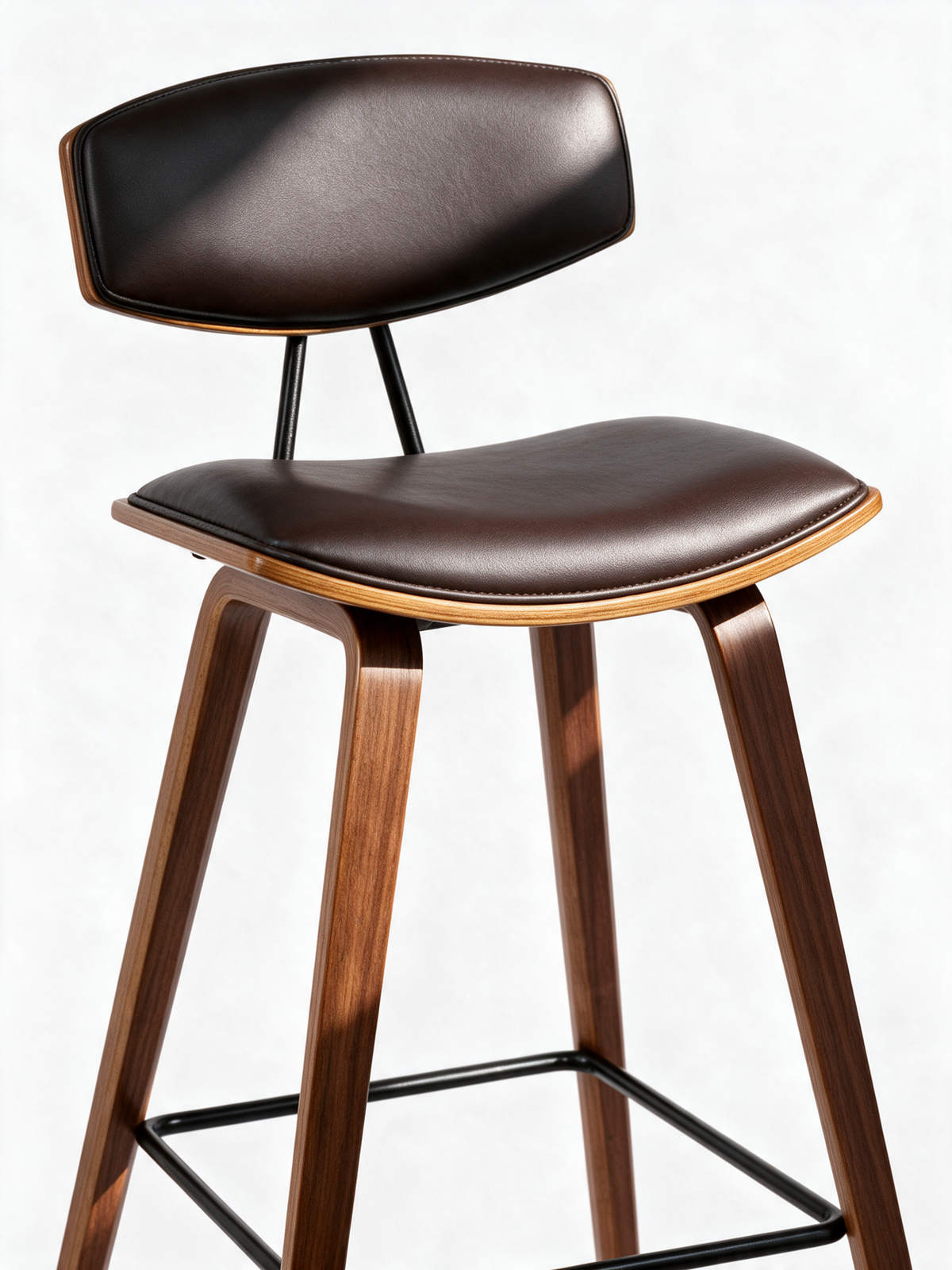NIORA Highline high chair, upholstery and construction detail