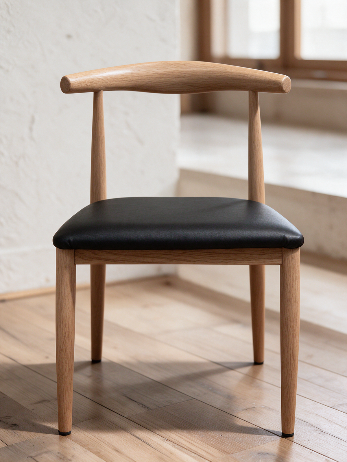 NIORA Sleek cafe chair, upholstery and construction detail